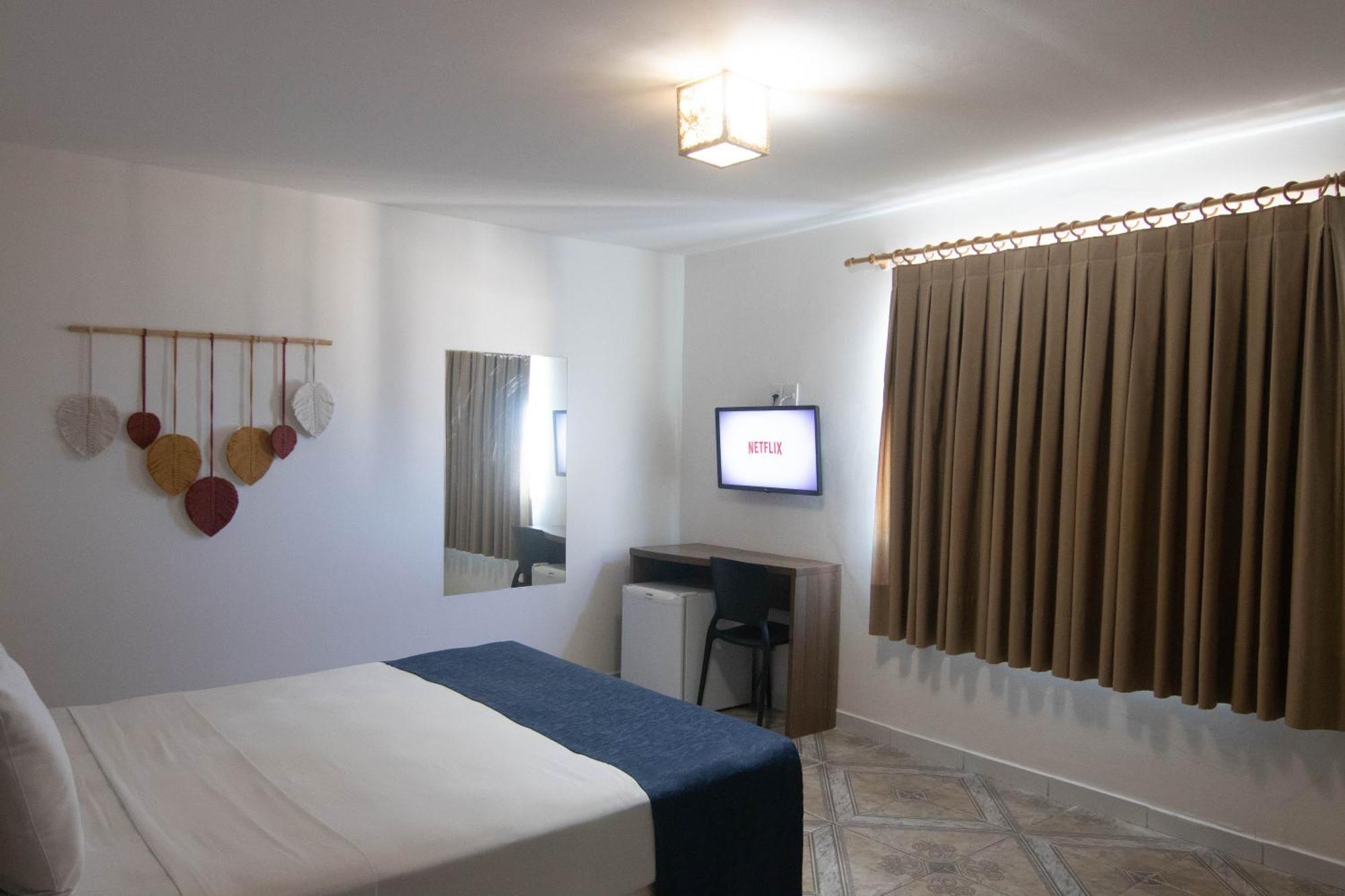 Milos Beach Hotel Акуираз Екстериор снимка